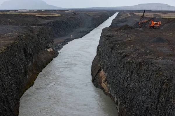 在冰岛建造了许多新的水道 — 图库照片