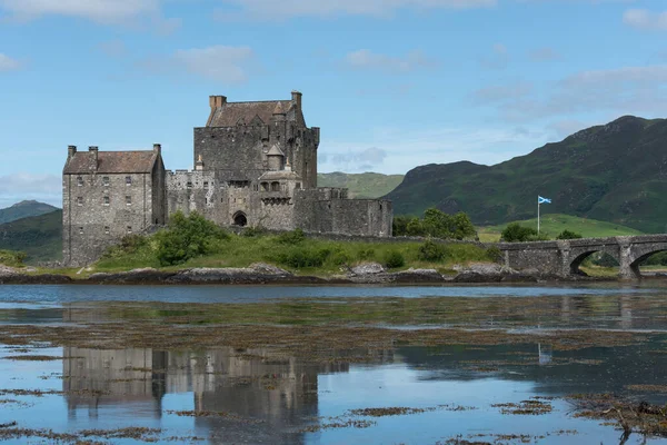 Batı İskoçya 'daki Eilean Donan Kalesi