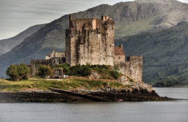 Batı İskoçya 'daki Eilean Donan Kalesi