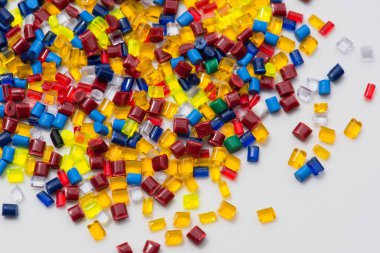 Lacivert / turkuaz plastik polimer reçine karışımı, cam lifli.