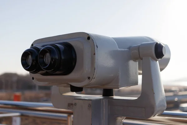 Jumelles Touristiques Télescope Jumelles Sur Terrasse Observation Pour Les Touristes — Photo