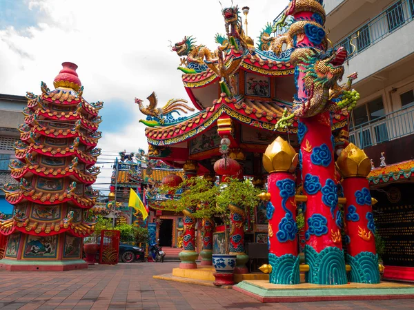 Atalarının en eski Tapınak, Chiangmai, Tayland. Pung Tao Gong atalarının Tapınağı Chiang Mai yer alan en eski Çin tapınakta 
