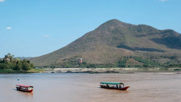 Krachan Khut Khu içinde Mae Khong nehir Chiang Khan: Loei, kuzeydoğu Tayland Simgesel Yapı