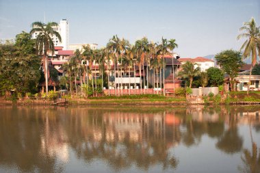 Chiang Mai Tayland 'daki Mae Ping Nehri' ne en yakın oteller.