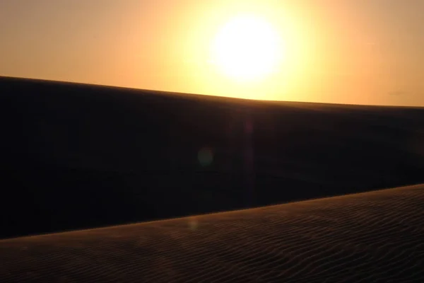 Merveilleux Coucher Soleil Dans Désert Avec Des Dunes — Photo