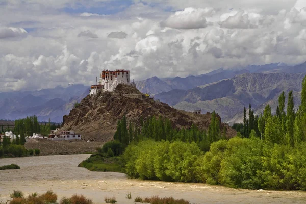 Yüksek dağ Gölü küçük Tibet, Ladakh