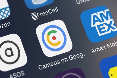 London, Büyük Britanya - 29 Eylül 2018: yakın çekim çekim bir iphone üzerinde Google, Inc Google uygulama simgesini ünlüler.