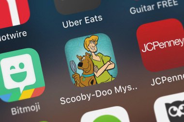 London, Büyük Britanya - 29 Eylül 2018: Screenshot-in hareket eden app Scooby-Doo gizem durumlarda Warner Bros..