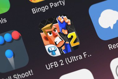 London, Büyük Britanya - 29 Eylül 2018: yakın çekim çekim Tapps teknoloji da Informao sena popüler app benim Ufb 2 (Ultra Bros) kavga - dövüş Şampiyonası oyunu.