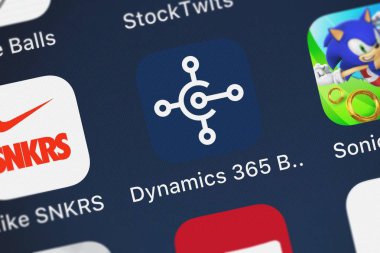 London, Büyük Britanya - 29 Eylül 2018: Close-up shot Microsoft Corporation'ın popüler App Dynamics 365 İş Merkezi.