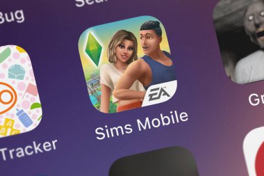 London, Büyük Britanya - 29 Eylül 2018: Screenshot-in Sims cep mobil app iphone üzerinde Electronic Arts simgesinden. 