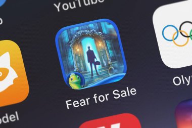 London, Büyük Britanya - 29 Eylül 2018: yakın satılık korku: Sunnyvale hikaye Hd - büyük balık oyunları, Inc A karanlık gizli nesne dedektif oyun simgesine bir iphone.