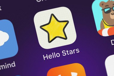 London, Büyük Britanya - 29 Eylül 2018: yakın çekim çekim bir iphone Merhaba yıldız uygulama simgesine Fastone oyunları.