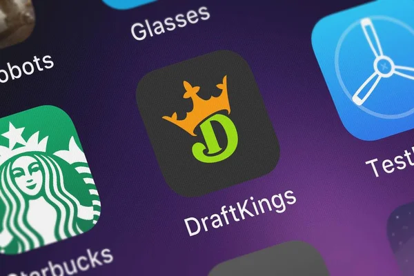 London, Büyük Britanya - 29 Eylül 2018: Screenshot-in hareket eden app Draftkings - fantezi futbol Draftkings üzerinden.