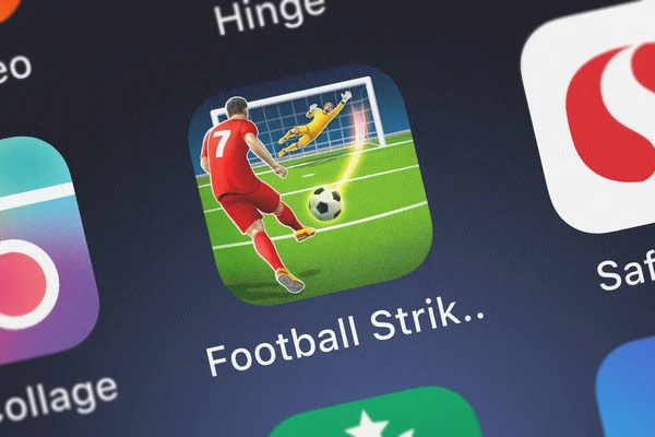 London United Kingdom September 2018 Screenshot Mobile App Football Strike — Stock Photo, Image