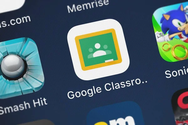 London, Büyük Britanya - 29 Eylül 2018: Screenshot-in Google A.ş.'nin mobil uygulaması Google sınıf.