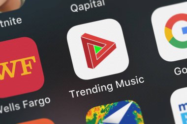 London, Büyük Britanya - 29 Eylül 2018: Screenshot eğilimleri müzik mobil App iphone üzerinde Trending.fm Inc. simgesinden.
