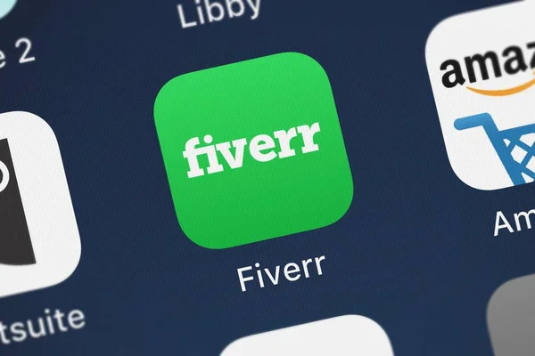 London, Büyük Britanya - 30 Eylül 2018: Fiverr - serbest Hizmetleri bir iphone ekran üzerinde hareket eden app Fiverr International Ltd..