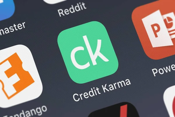 London, Büyük Britanya - 30 Eylül 2018: yakın çekim shot kredi Karma mobil App kredi karması, Inc..