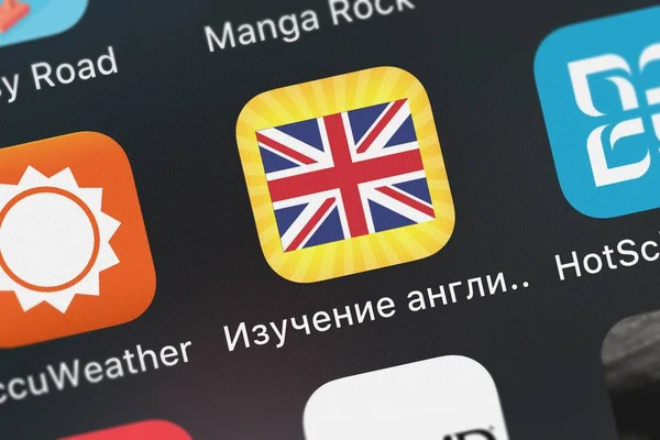 London United Kingdom September 2018 Mobile App App Holdings Iphone — Stock Photo, Image