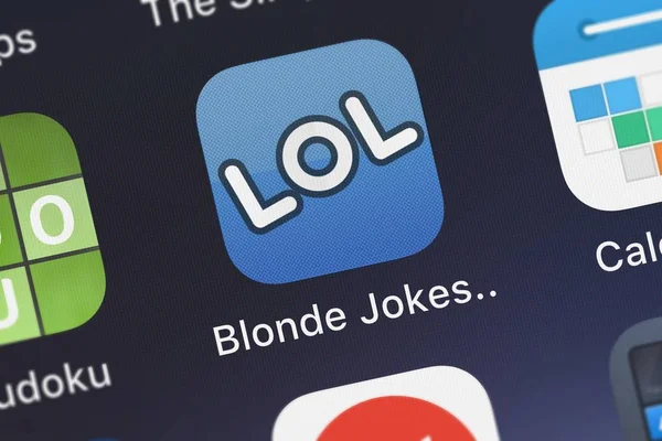 London United Kingdom September 2018 Screenshot Blonde Jokes Free Mobile — Stock Photo, Image