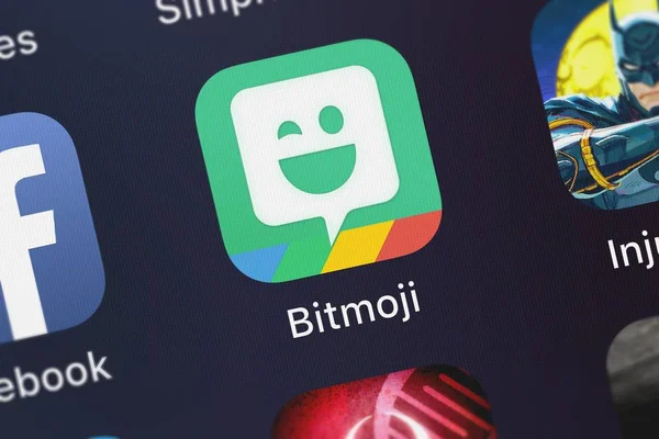 Лондон Великобританія Вересня 2018 Скріншот Bitmoji Мобільний Додаток Від Bitstrips — стокове фото