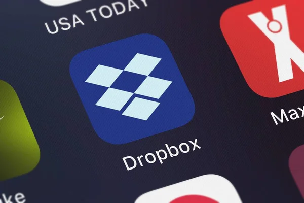 Dropbox のアプリケーションのアイコンを Iphone Dropbox からのロンドン イギリス 2018 クローズ アップ ショット — ストック写真