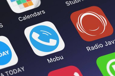 London, Büyük Britanya - 30 Eylül 2018: Close-up Mobu - ücretsiz uluslararası aramalar App Ltd uluslararası aramalar App simgesinden bir iphone üzerinde.