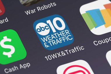 London, Büyük Britanya - 30 Eylül 2018: ekran görüntüsü 10wxtraffic hareket eden app iphone üzerinde Tegna Inc simgesinden.