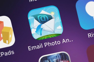 London, Büyük Britanya - 01 Ekim 2018: simge mobil App iphone üzerinde e-posta fotoğraf ve Video Downloader Lite G.P. ithalat, Inc.