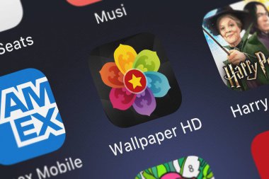 London, Büyük Britanya - 01 Ekim 2018: yakın çekim shot duvar kağıdı HD - Temalar, arka duvar kağıtları uygulama simgesine bir iphone Ppclink Software.