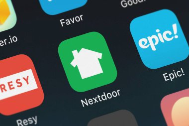 London, Büyük Britanya - 30 Eylül 2018: yakın çekim çekim Nextdoor - mahalle App uygulama simgesi Nextdoor bir iphone üzerinde.