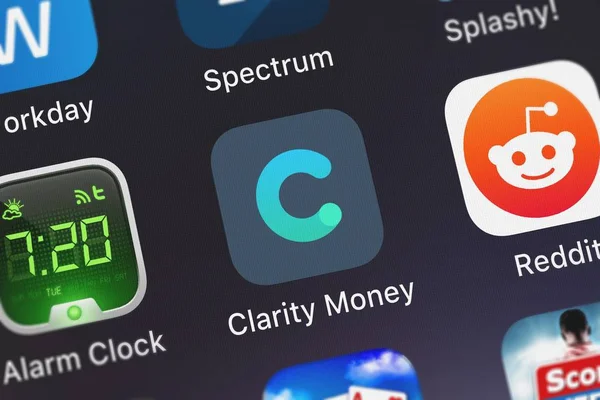 London United Kingdom September 2018 Screenshot Clarity Money Mobile App — Stock Photo, Image