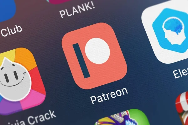 London, Büyük Britanya - 30 Eylül 2018: Close-up shot Patreon'ın popüler App Patreon.