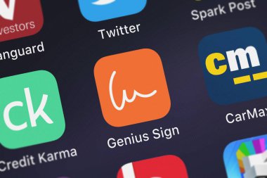 London, Büyük Britanya - 30 Eylül 2018: simge mobil App dahi işaret - Pdf Düzenleyicisi'nden bir iphone üzerinde boz Labs.