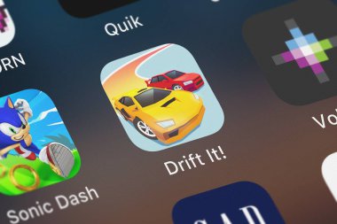 London, Büyük Britanya - 30 Eylül 2018: ekran görüntüsü Drift bu hareket eden app iphone üzerinde Playside simgesinden.