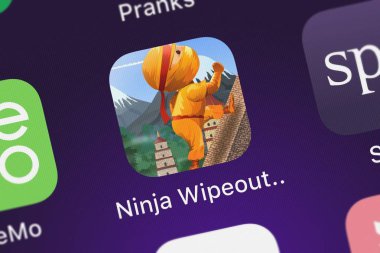 London, Büyük Britanya - 01 Ekim 2018: simge bir iPhone mobil App Ninja Wipeout Dash makyaj Mania öykü oyunları.