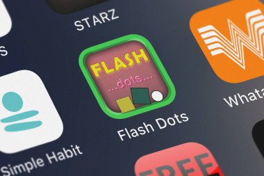 London, Büyük Britanya - 02 Ekim 2018: ekran görüntüsü, her şeyi Amped Incâ™ s hareket eden app Flash noktalar.