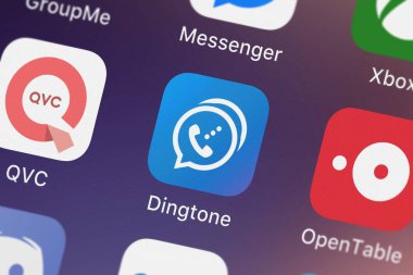 London, Büyük Britanya - 02 Ekim 2018: yakın çekim çekim Dingtone - Wifi arama metin uygulama simgesine bir iphone Dingtone, Inc..