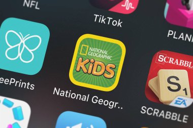 London, Büyük Britanya - 01 Ekim 2018: Screenshot-in hareket eden app National Geographic National Geographic çocuklar.