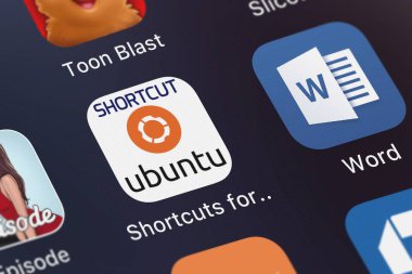 London, Büyük Britanya - 02 Ekim 2018: simge mobil App Shortcuts için Ubuntu - Quiz Hung Nguyen bir iPhone üzerinden tarafından.