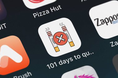 London, Büyük Britanya - 02 Ekim 2018: Screenshot-in hareket eden app için Greentomatomedia dan iyi özgür sigarayı bırakmak için 101 yaşam.