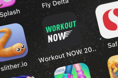 London, Büyük Britanya - 01 Ekim 2018: yakın çekim shot egzersiz şimdi 2018 mobil App dokunun dahi üzerinden.