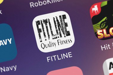 London, Büyük Britanya - 02 Ekim 2018: Fitline ekran görüntüsü. Netpulse Inc. simgesi bir iPhone mobil uygulaması.