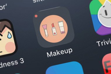 London, Büyük Britanya - 02 Ekim 2018: simge mobil App makyaj Lylavie, Llc bir iPhone üzerinden. 