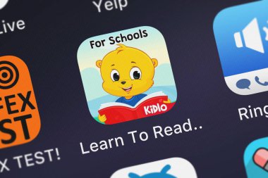 London, Büyük Britanya - 02 Ekim 2018: yakın çekim çekim Idz dijital özel Limited öğrenmek için okuma hikayeler çocuklar için uygulama simgesini bir iphone üzerinde.
