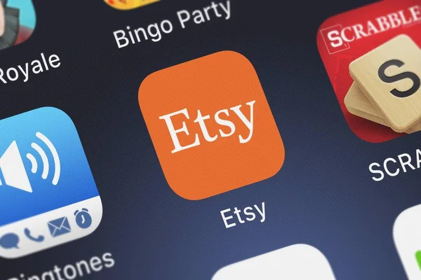 London, Büyük Britanya - 01 Ekim 2018: ekran görüntüsü Etsy, A.ş.'in mobil app Etsy dükkanı yaratıcı. 