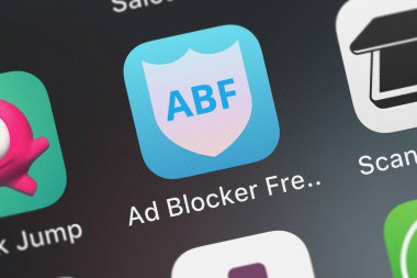 London, Büyük Britanya - 02 Ekim 2018: yakın çekim çekim Jiabi Miao Reklam Engelleyicisi ücretsiz uygulama simgesinden bir iphone üzerinde.