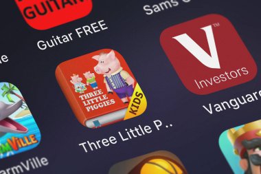London, Büyük Britanya - 02 Ekim 2018: ekran görüntüsü, Tinyhands Apps Eğitim öğrenme Oyunlar için bebekler küçük bebekler ve çocuklar A.ş.'in mobil uygulaması üç küçük domuz ücretsiz - interaktif masal kitabı.