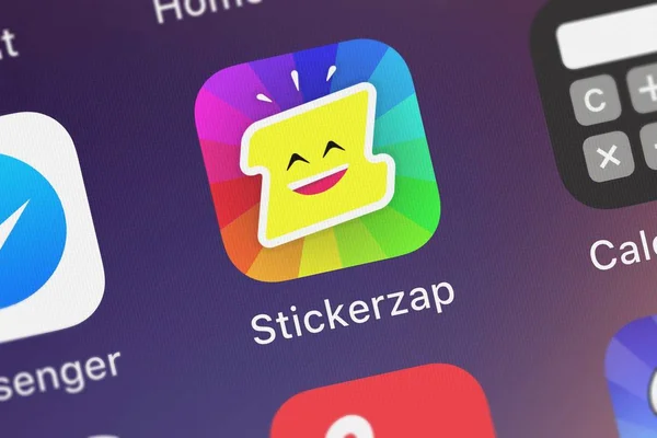 London Egyesült Királyság Október 2018 Ban Stickerzap Ingyenes Matricák App — Stock Fotó